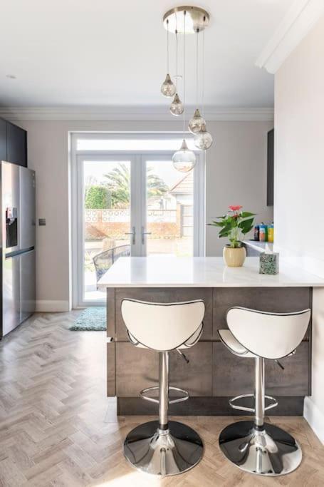 Home By The Sea In Rustington Exteriör bild